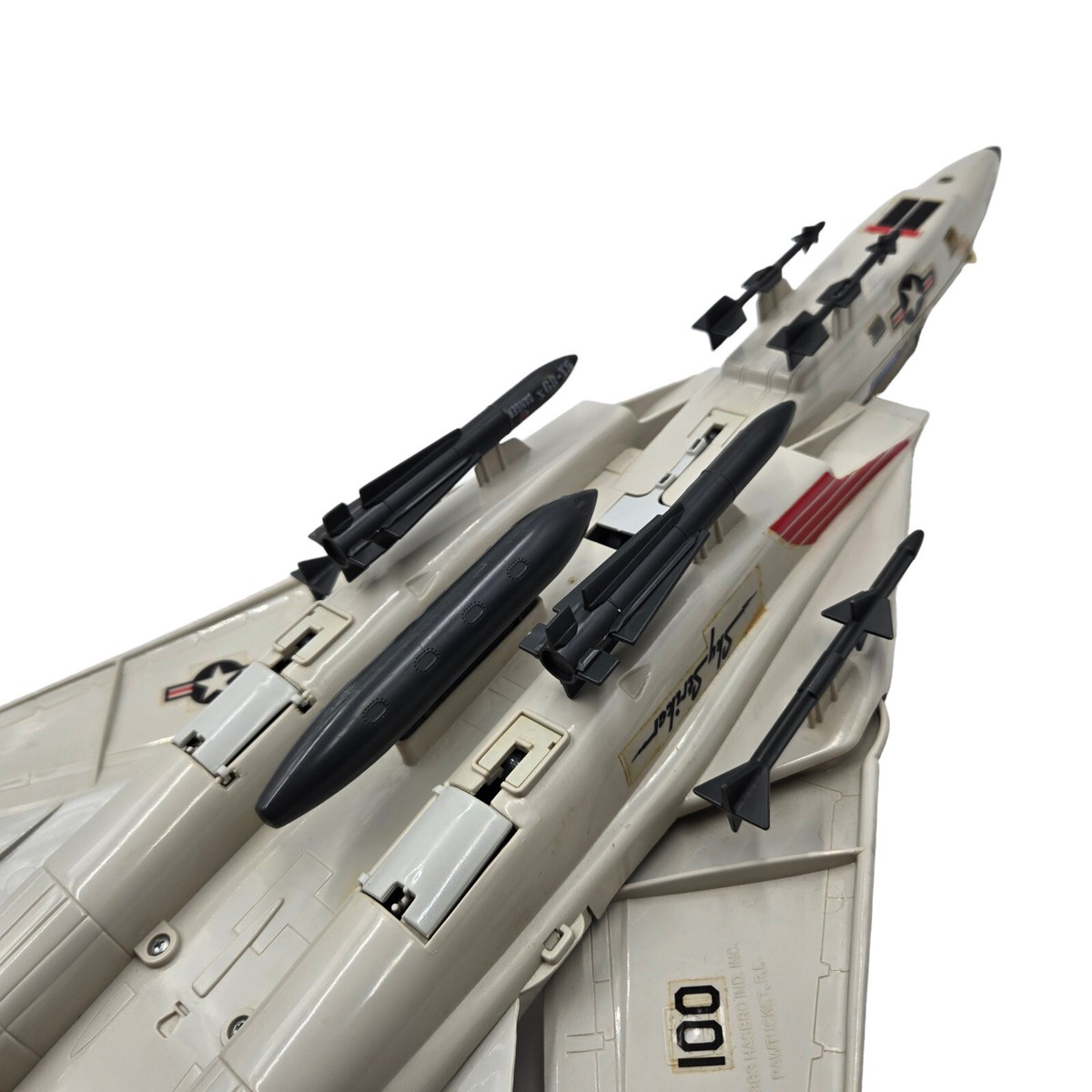 1983 GI Joe SKYSTRIKER Jet w/ ACE COMPLETE w/ Box & Parachutes F14