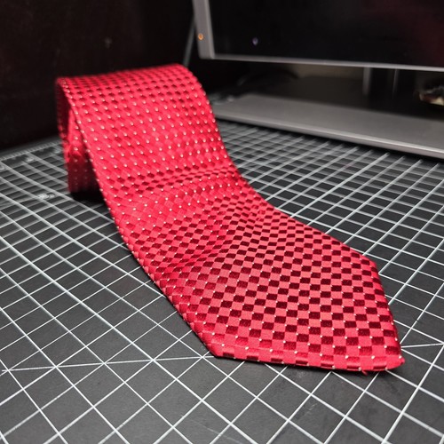 Donald J. Trump Tie Signature Collection Checkered Red 100% Silk 3.5x60" EUC F/S - Picture 7 of 13