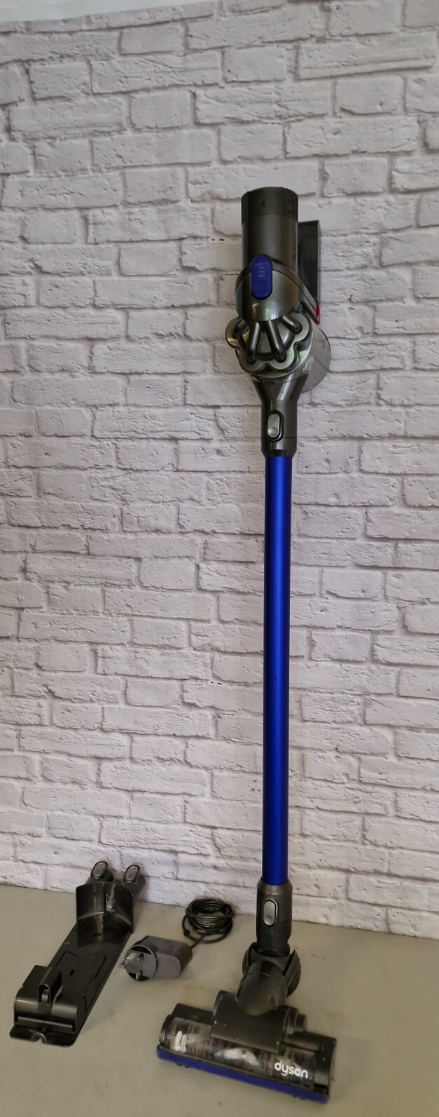 Dyson DC44 Animal Handheld Vacuum Cleaner Cordless Inc Vat eBay