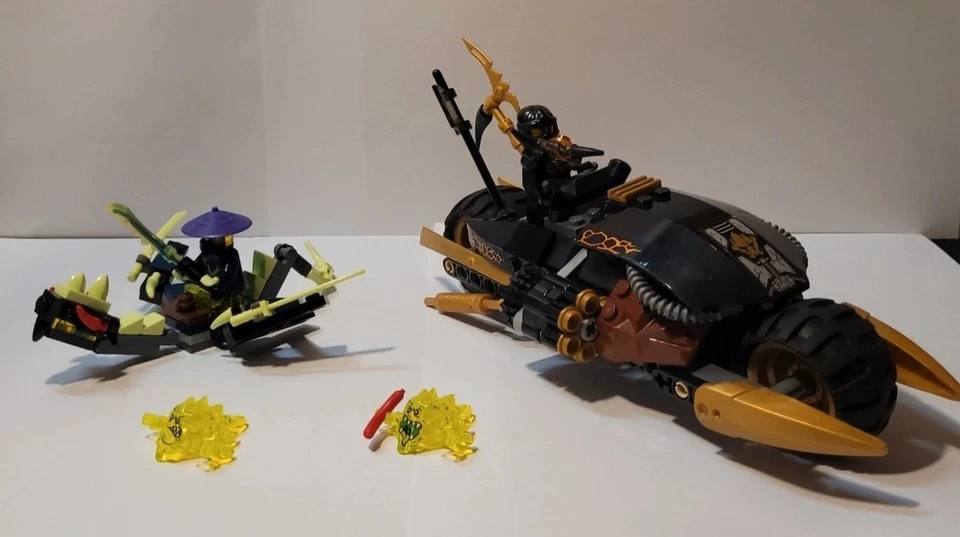 LEGO Ninjago 70733 Blaster Bike, photo 2 sur 5