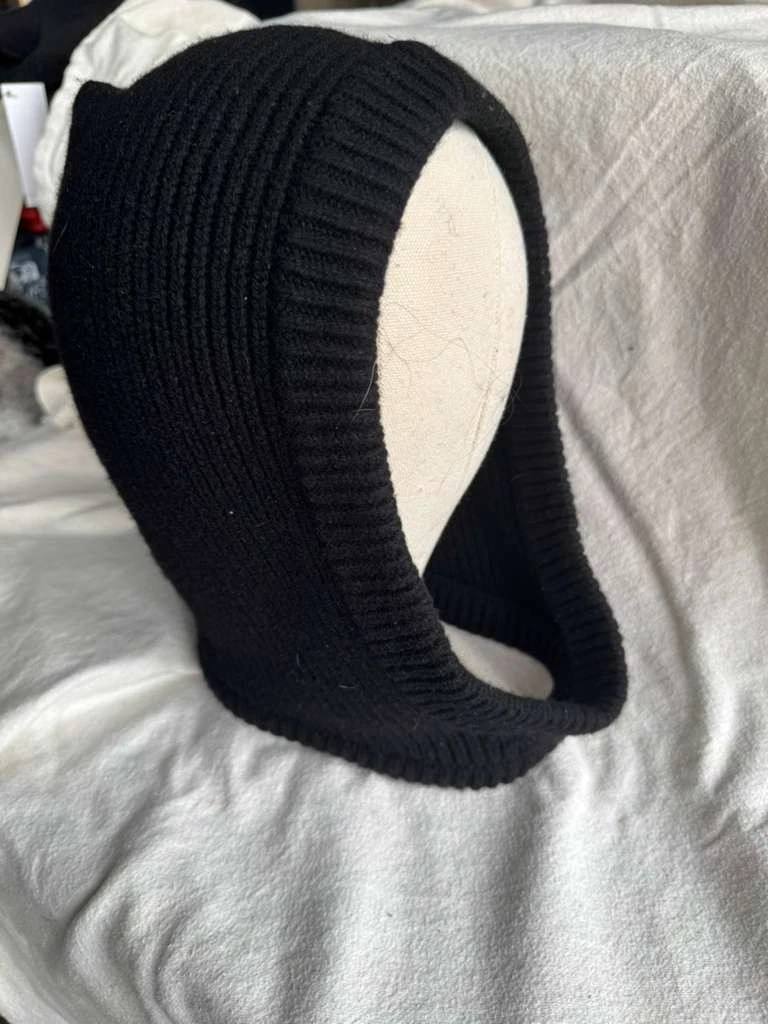 Rick Owens Ribbed Knit Balaclava Hood
Opens in a new window or tab