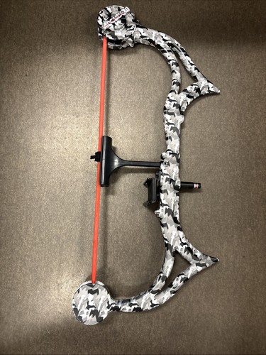 Accubow 1.0 Forest Camo Archery Trainer - Picture 2 of 4