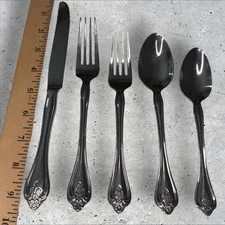 Oneida BOUTONNIERE Stainless Steel 5pc. Place Setting Flatware Set Preowned Read