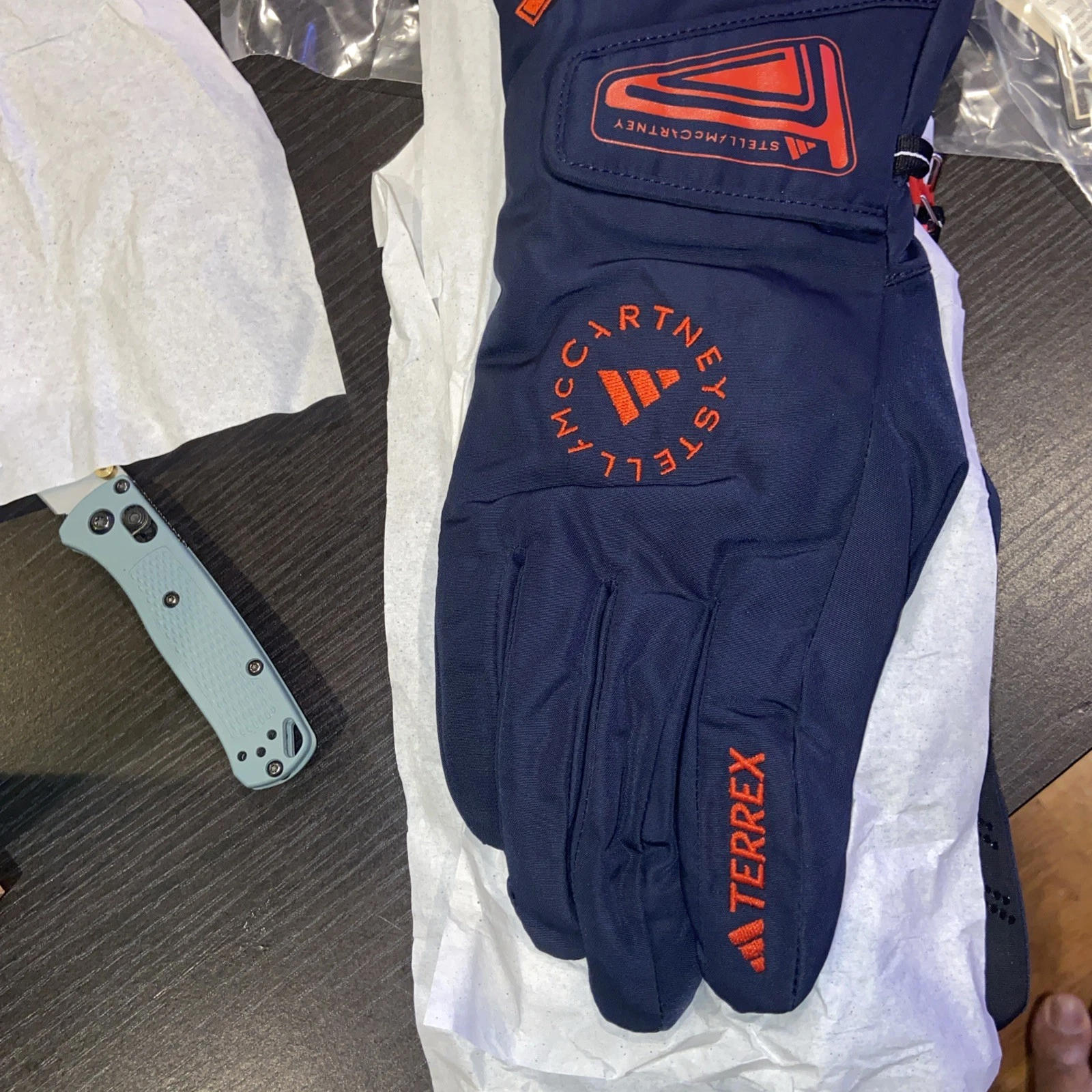adidas x Stella McCartney IA1849 Women Sz Small Blue Gore-Tex ASMC Snow Gloves
Opens in a new window