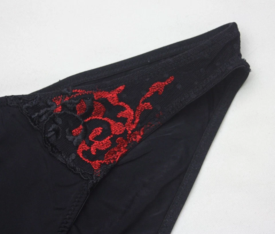 Bragas negras de satén con encaje de Felina - talla grande Foto 2 de 4