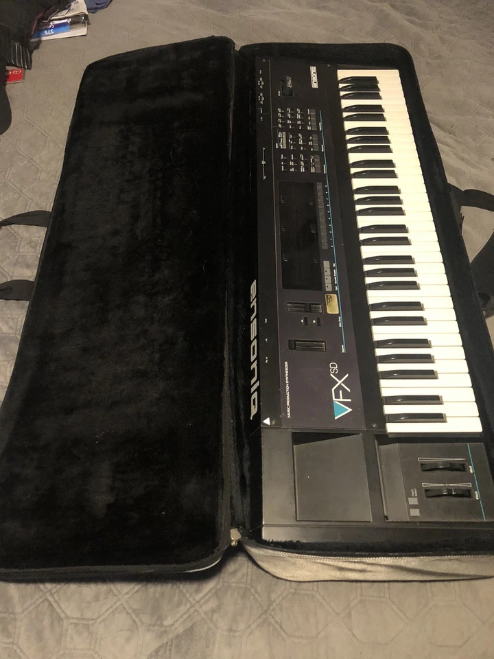 Ensoniq VFXsd Keyboard Wavetable Synth 24 Track Production Work Station - Image 2 of 2