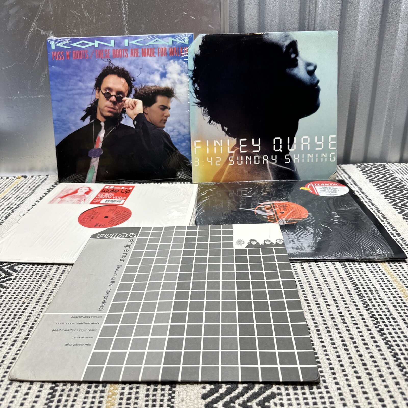 (5) vinyl records lot 90s Pop Robin Beki Wink Finley Quayle Kon Kan Singles/Full-image