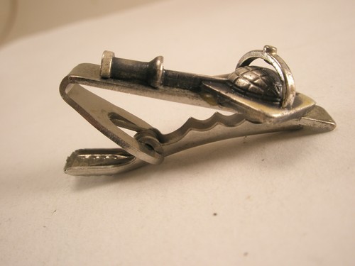 Pin in Globe Vintage SMALL Tie Bar Clip travel locations map - Picture 3 of 4