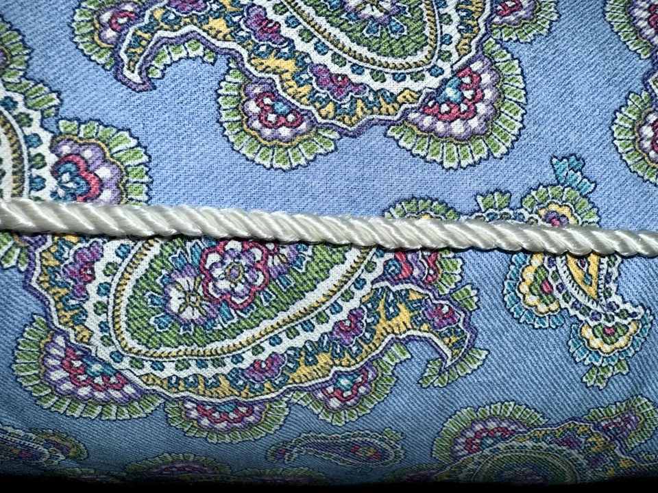 "Almohada personalizada Ralph Lauren Studio Paisley Oceanside 19""x 19"" azul blanco" Foto 4 de 4