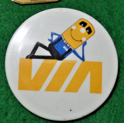 CANADIAN RAILWAYS - CPR - VIA RAIL BUTTON / Pin Mint - Picture 2 of 4