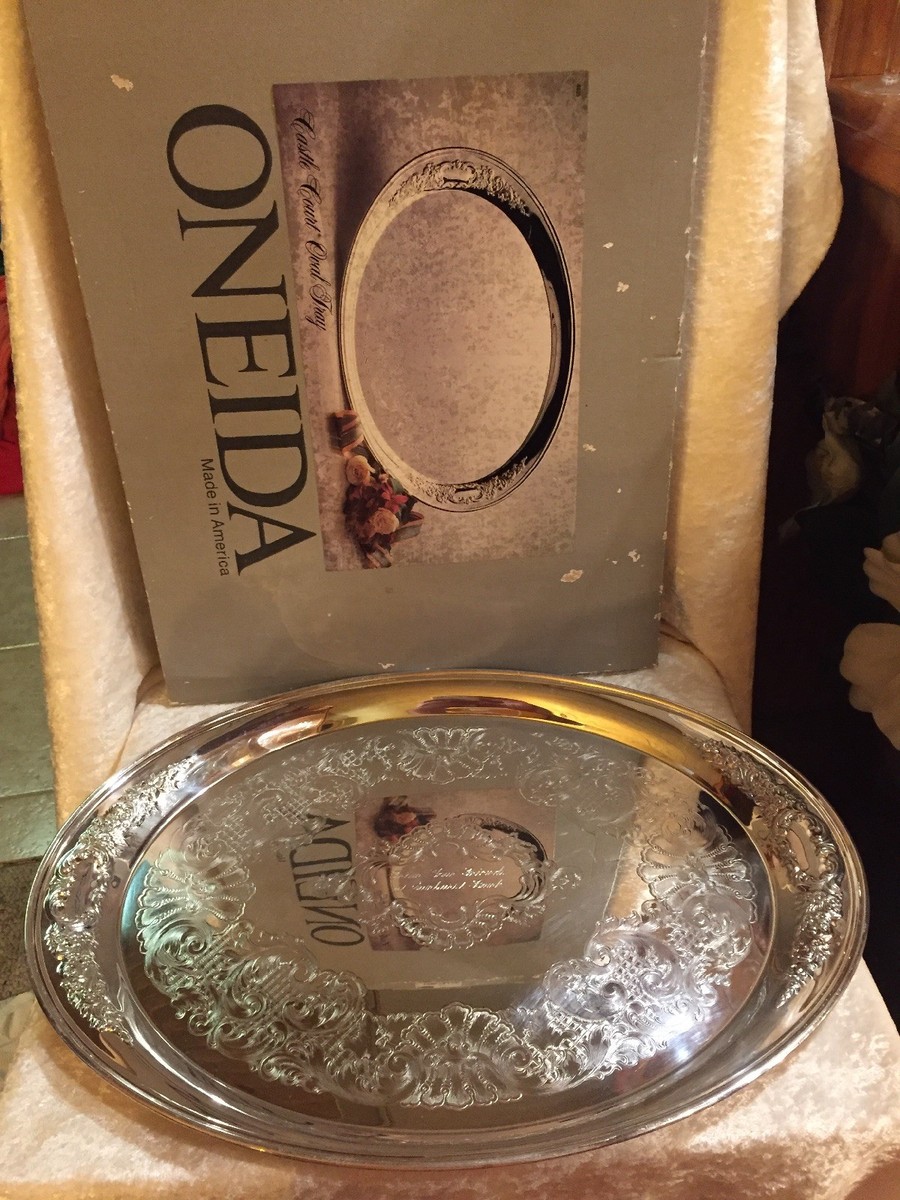 ONEIDA Silverplate, Hollowware Castle Court OVAL WAITER TRAY 19 5