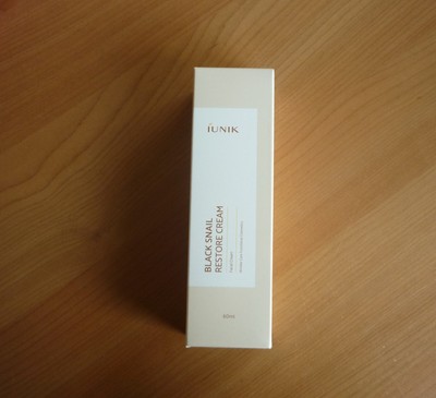 Iunik Black snail restore cream 60 ml