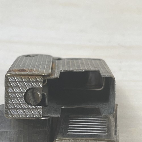 Accendisigari vintage Regens Side Squeeze modello art deco tessuto cesto - Foto 5 di 7