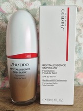 Shiseido Revitalessence Skin Glow Foundation SPF30 Bio-Boost 530 Henna New