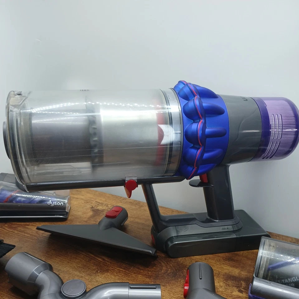 Dyson V15 Detect, photo 2 of 5