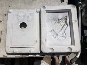 H-1340 Holland Molds, Praying Hands Plaque Slip casting mold 