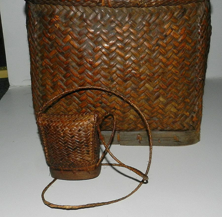 OLD PHILIPPINES RATTAN BACK PACK - Traditional Original - MUSEUM QUALITY - image 4 of 4