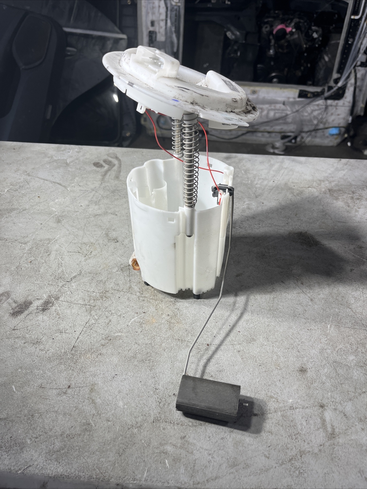 14-20 Maserati Levante Right Side Fuel Pump Level Sending Unit 670003733 OEM 10k