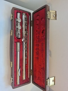 Boosey & Hawkes of London Regent Flute with case in good condition