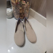 Rothy's The Lounge Loafers In Ecru Size 8