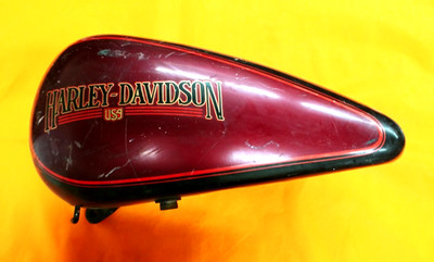 HARLEY DAVIDSON LEFT SIDE FUEL TANK SOFTAIL 3 1/2 GAL 61426-85 NO DENTS