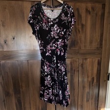 Simply Vera Vera Wang Black Floral Knee Length Dress L Short Sleeve Tie