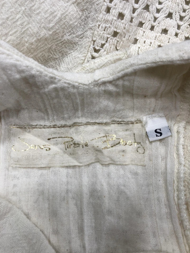 Camisa sin mangas Jens Pirate Booty para mujer pequeña blanca con volantes boho gasa festival Foto 3 de 4