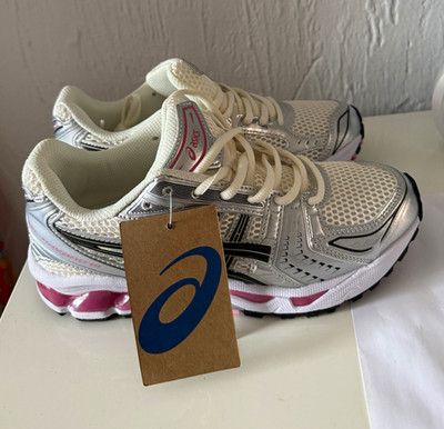 ASICS GEL-Kayano. Große 40