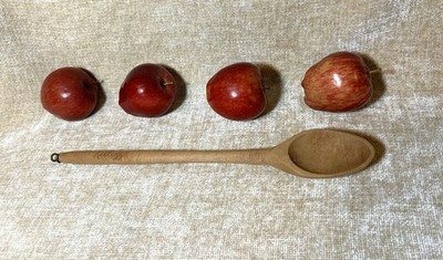 KELLOGS - ANTIQUE WOODEN KITCHEN SPOON - FARM HOUSE RUSTIC DECORATION
