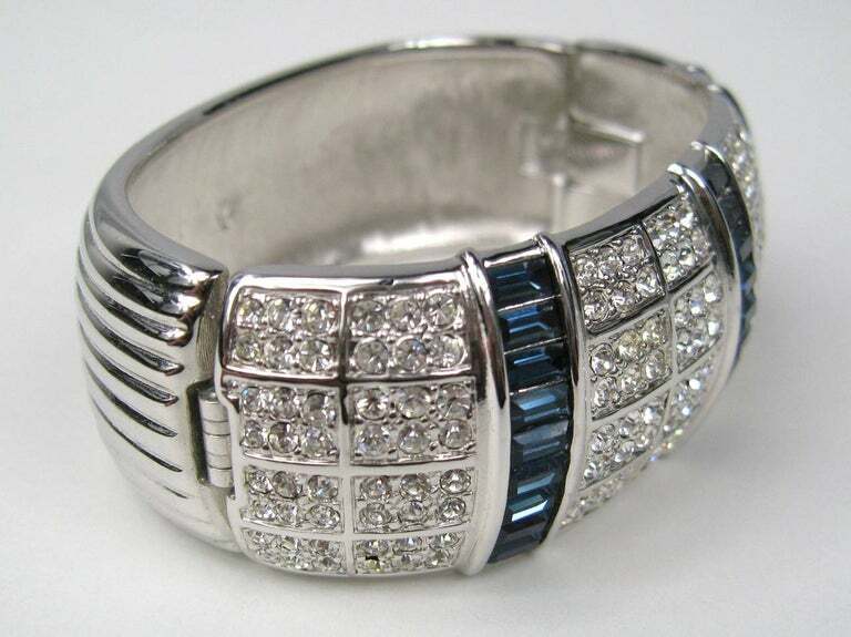 Awesome Crystal Glitz Blue & White CZ 32.44TCW Bangle