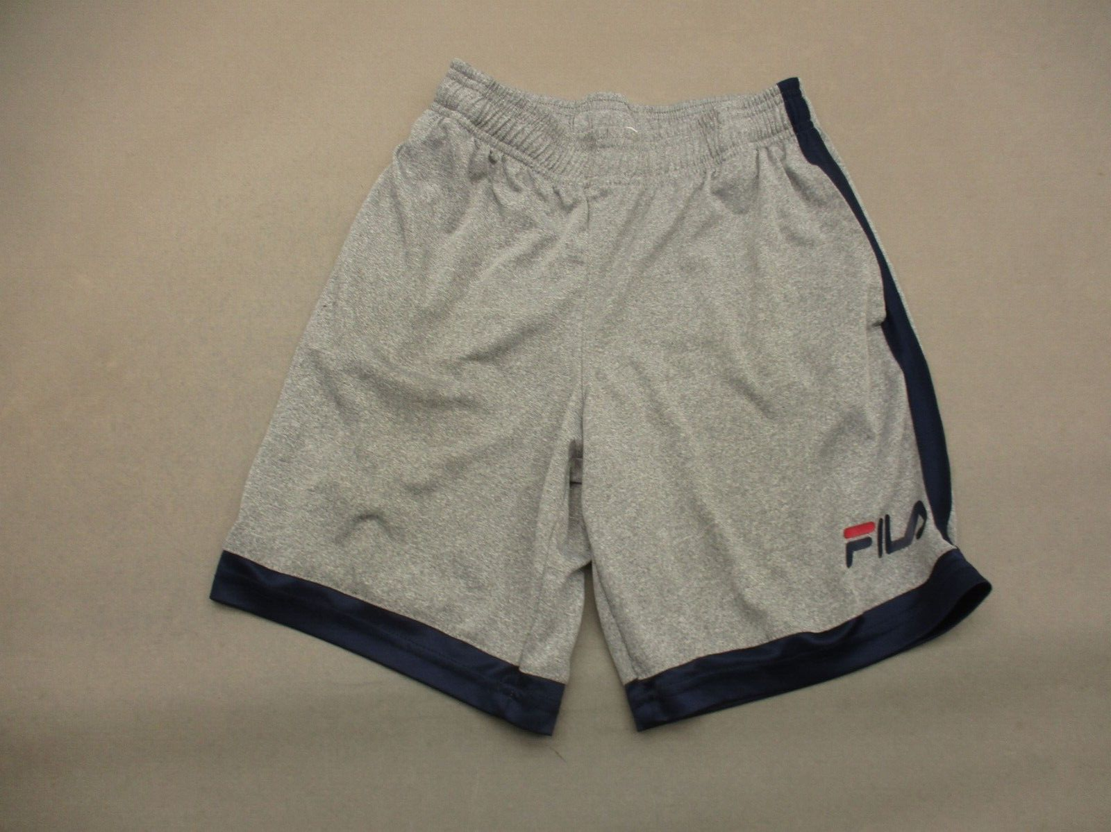 Pantaloncini da corsa FILA taglia M (10 12) grigi elasticizzati in vita con tasche e coulisse 528