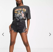 Women's Topshop Super Ripped Mom Shorts, Size 4 US - Black