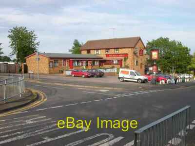 Photo 6x4 Rugby - Abbotts Farm Jolly Abbott Public house in Lower Hillmor c2006