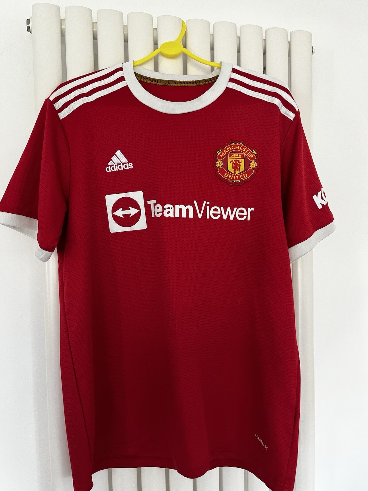 Adidas Manchester United 2021 Football Shirt Size Youth XXL