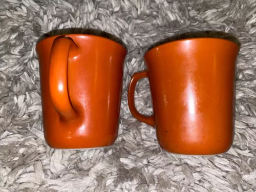 2 Pyrex Glass Coffee Cups Mugs Burnt Orange Rust D Handle 