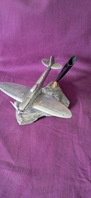 Spitfire Schreibtischmodell aus Seafire Aluminium aus dem Zweiten Weltkrieg.