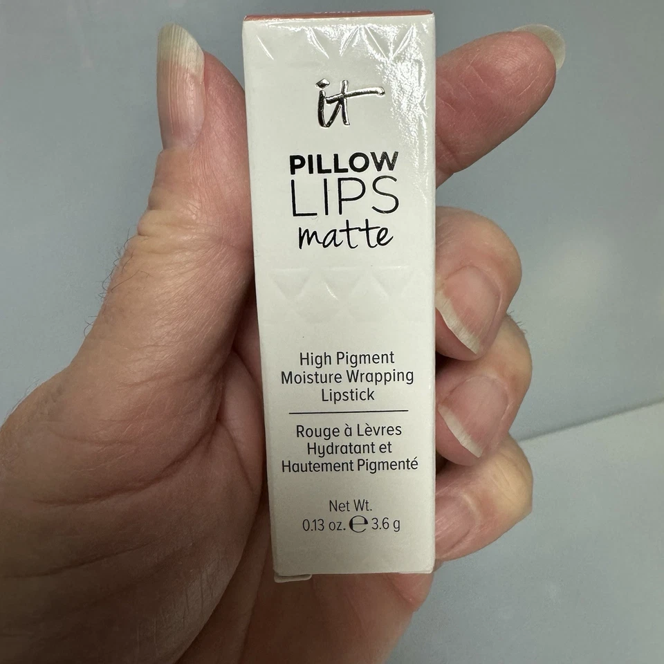 It Cosmetics Pillow Lips Matte Lipstick Vision Full Size 0.13 oz - Image 3 of 4