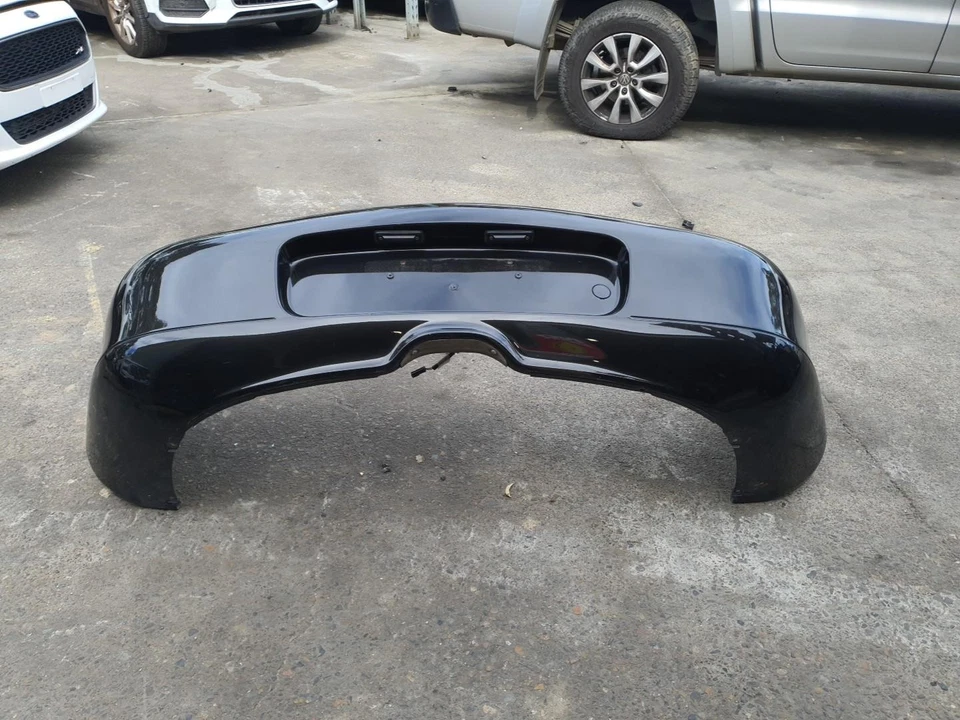 PORSCHE BOXSTER REAR BUMPER 986, BUMPER BAR, NON PARK SENSORS TYPE, EARLY TYPE,  - image 4 of 4