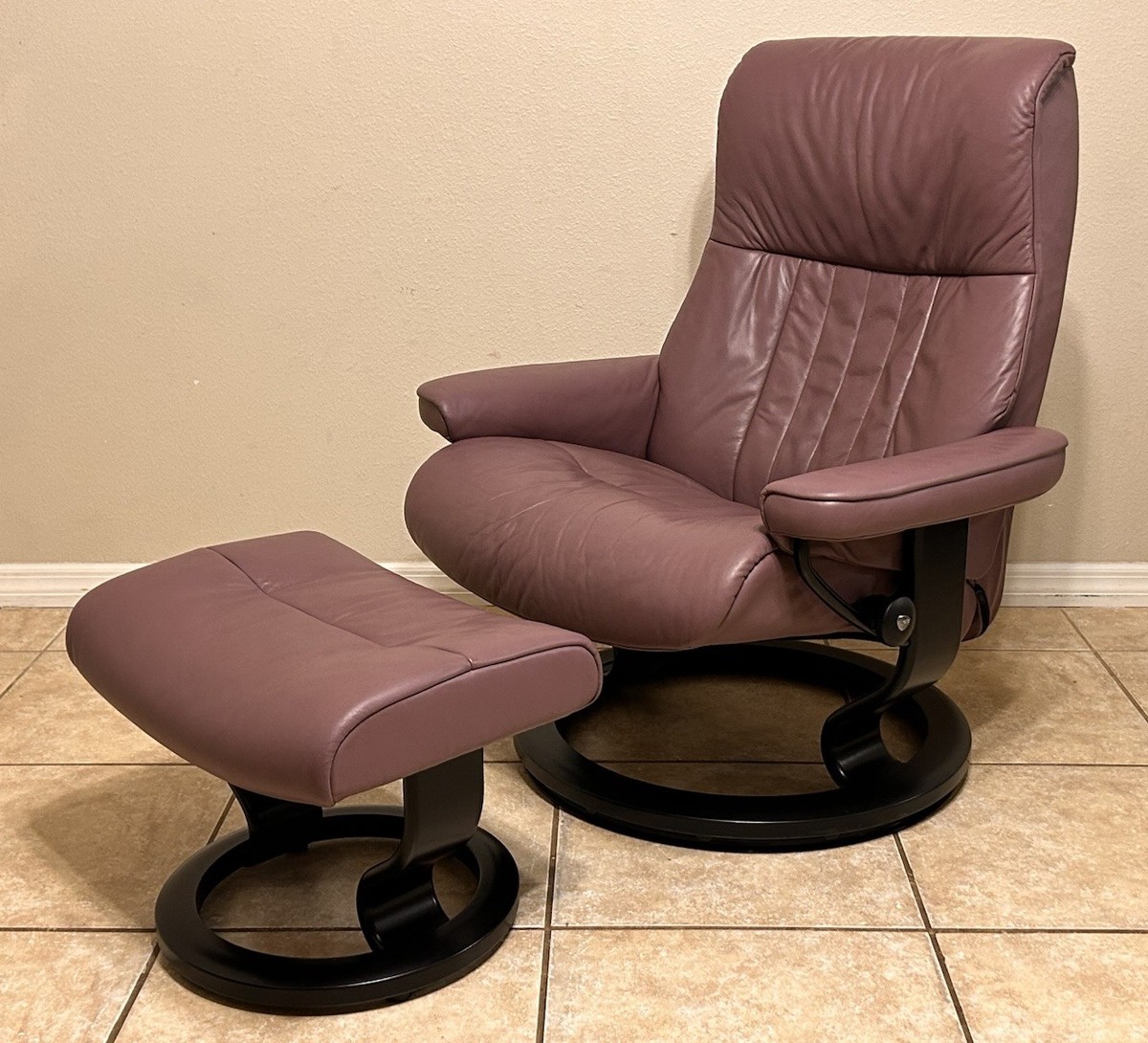 みらい　EKORNES Stressness オットマン Ekornes Stressless 'Crown' Leather Recliner Chair & Ottoman Large