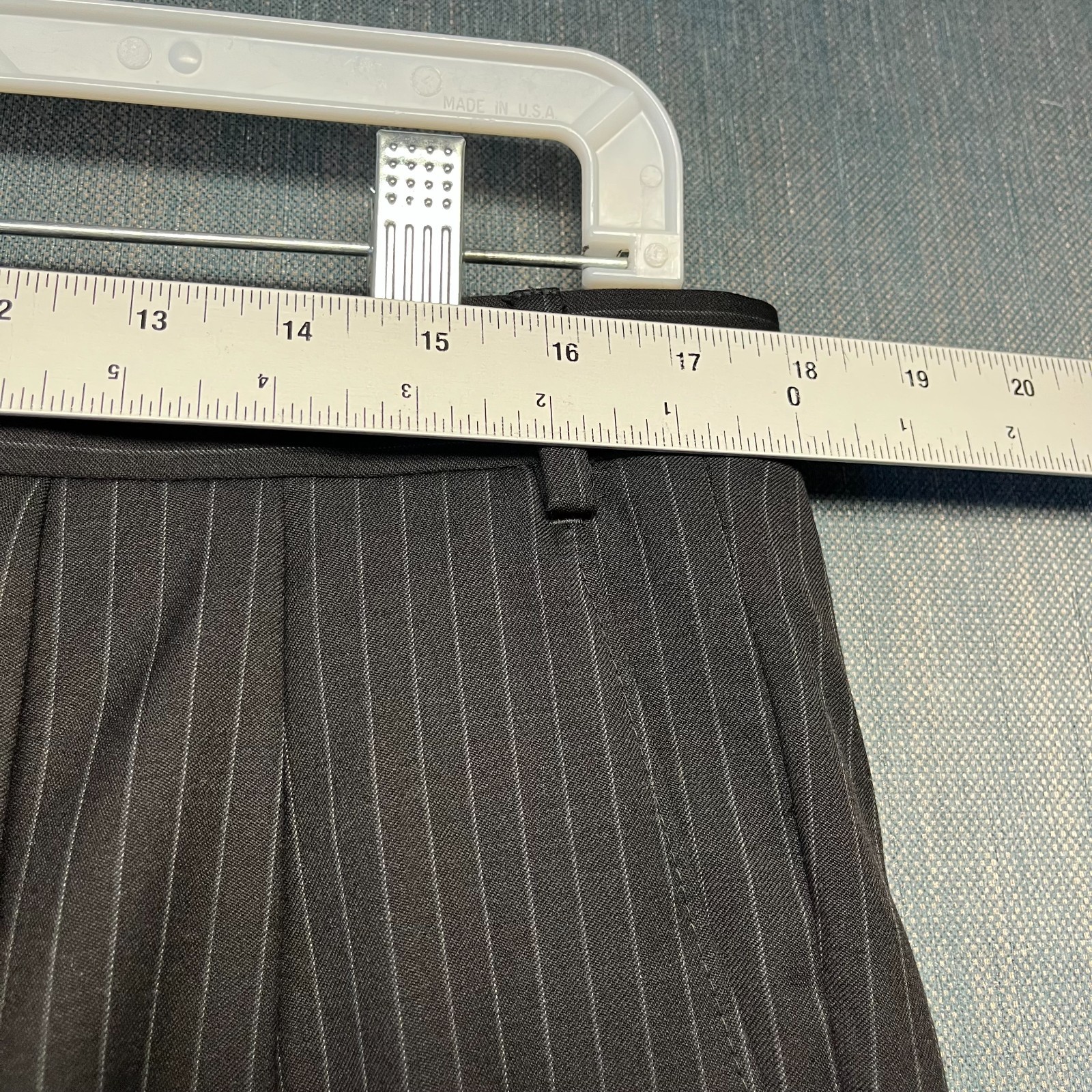 Lauren Ralph Lauren Men's Pinstripe Suit Size42R Black 2 Button Pleated 100%Wool thumbnail 16