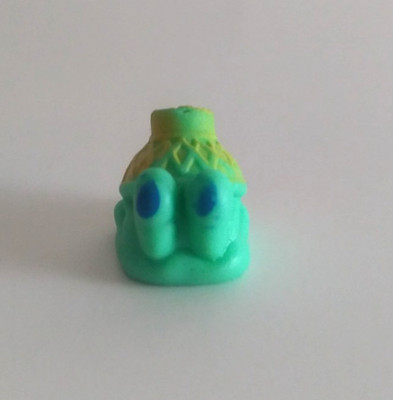 ORB Arcade Capsules Sniffy Bugs Candy Scented Green Gumdrop Mystery Figure