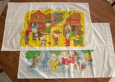 Vintage Charlie Brown Peanuts Snoopy 2 Standard Pillow Cases "One of The Gang"