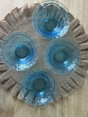 Set Of 4 Contemporary Glass Bowl Light Blue Aqua Swirls 5.5  Dessert  Candy EUC