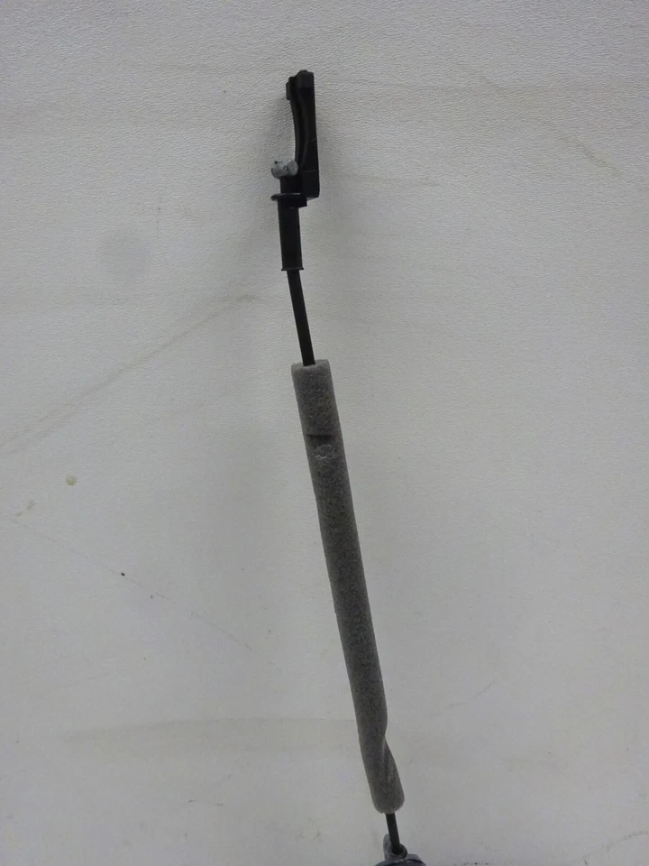 Actuador de cierre de bloqueo lateral trasero derecho del pasajero Volvo XC60 2010-2017 OEM AK241020 Foto 2 de 4