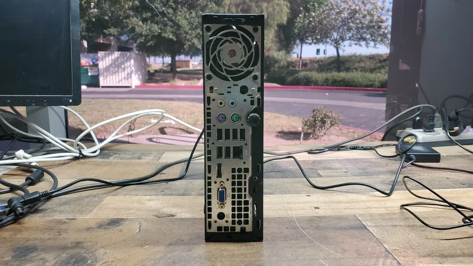 HP Compaq 8000F Elite Ultra Slim, i core 2 duo  3ghz, 2gb ram, 300gb hdd, win10 - Image 4 of 4