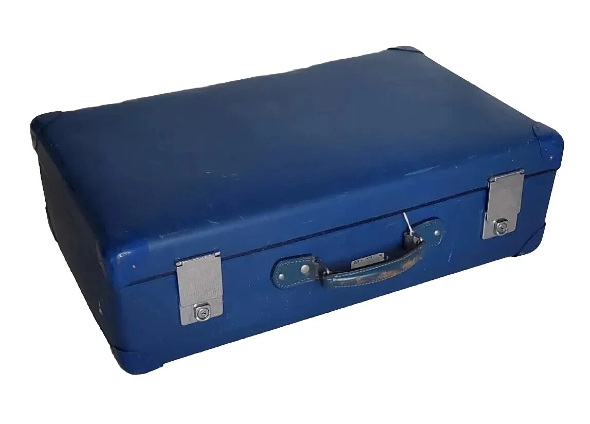 VINTAGE GLOBETROTTER SUITCASE Mid Sized Atlantic Blue with Key Made In England