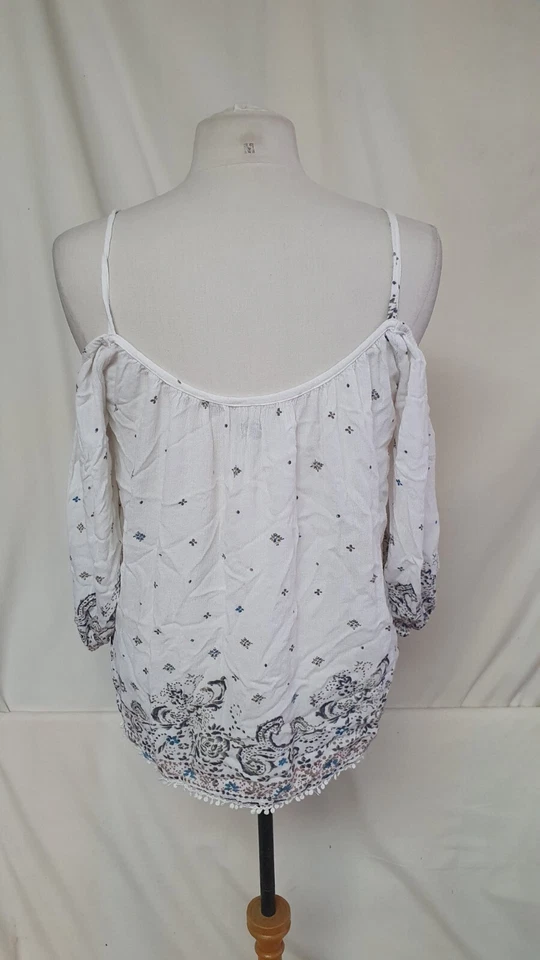 Top para dama, Ecote, talla XS, hombros abiertos, busto de 42", 25" de largo, 6001 Foto 3 de 4