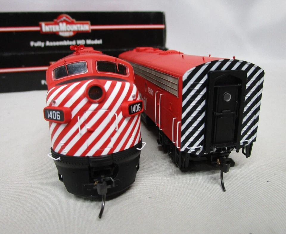 Intermountain HO Scale CP Rail EMD F9 AB Diesel Locomotive Set - Image 3 of 4