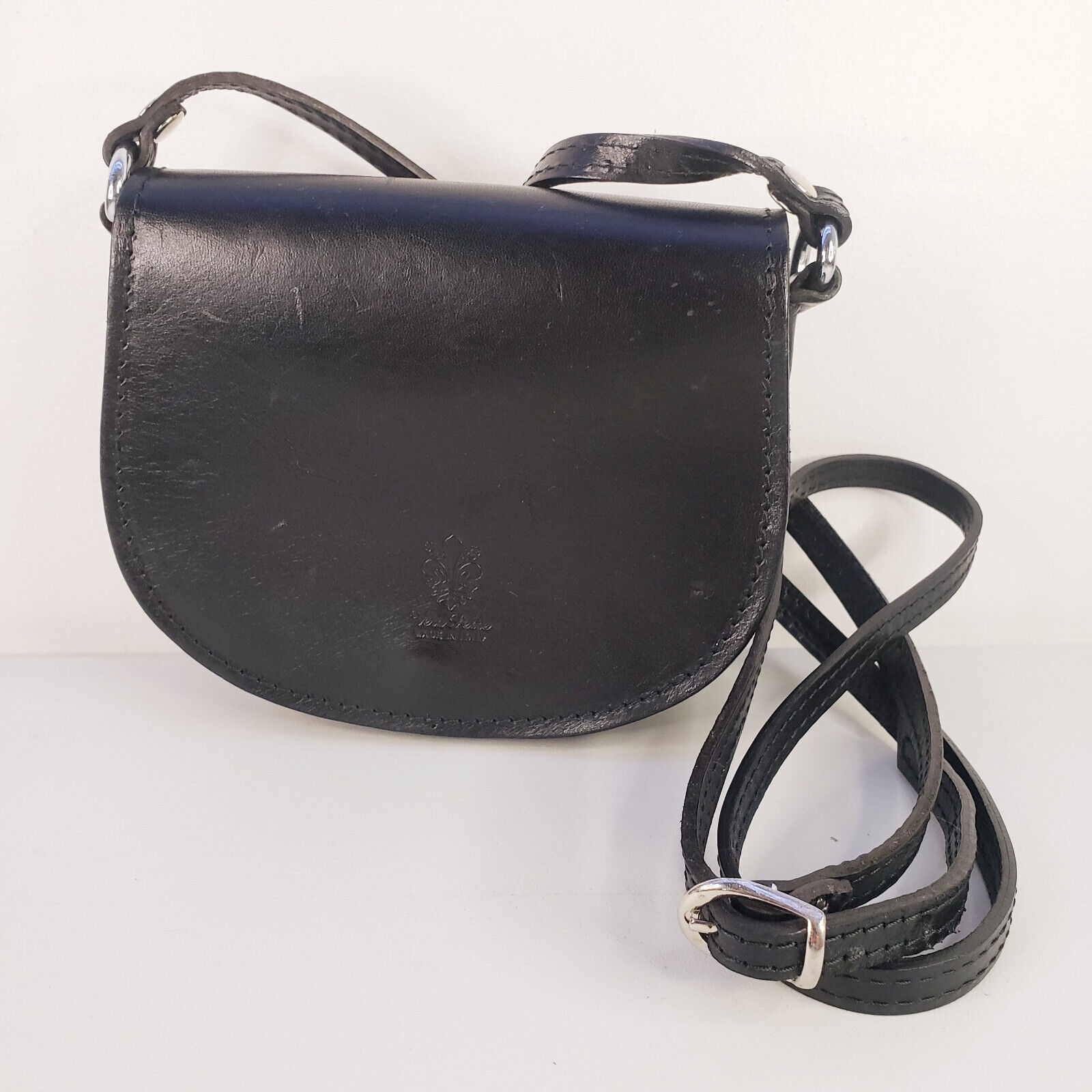 VERA PELLE Cascino Patent Italian Leather Crossbody Bag - A2Z UK