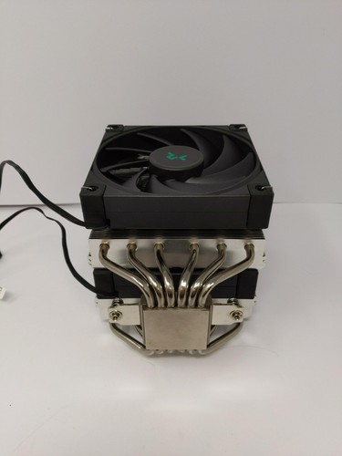 *MISSING PARTS, READ* Deepcool AK620 68.99 CFM CPU Cooler - Picture 3 of 5